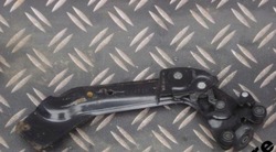 Chrysler grand voyager 01-07 петля ролик дверь фото №1