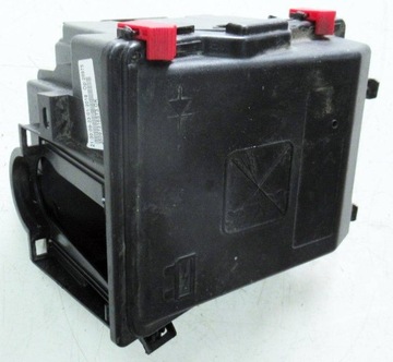 Citroen c4 ii grand picasso 1.6 thp коробка корпус запобіжників фото №1