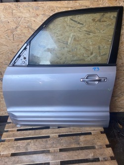 Двері ліві передні mitsubishi pajero iii 5d планка скло двері фото №1