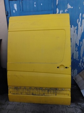 Двері бічні зсувні mercedes sprinter volkswagen crafter 06-17r фото №1