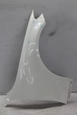 Крило праві перед переднє mercedes c-klasa w205 фото №1