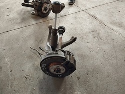 Audi q5 8r 3.0d поворотный кулак рычаг левый зад фото №1