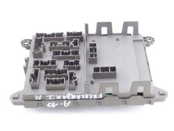 Land rover freelander i 96-06 1.8 16v коробка запобіжників фото №1