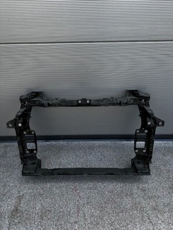 Pas переднее усилитель лобовое audi q7 q8 идеальные фото №1