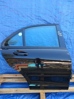 Двері правий зад mercedes w204 sedan c197 197 фото №1