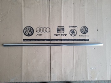 Планка накладка стёкла зад passat b6 3c9839476b фото №1