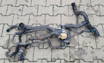 Range land rover магістраль води термостат kpla-8575-aa фото №1