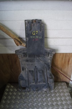 Захист pod двигун audi q7 7l8825231 фото №1