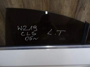 W219 cls 3.5 05' скло лівий зад фото №1