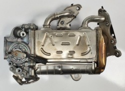 Радіатор вихлопних газів egr mercedes w213 2.0 cdi a6541409100 фото №1