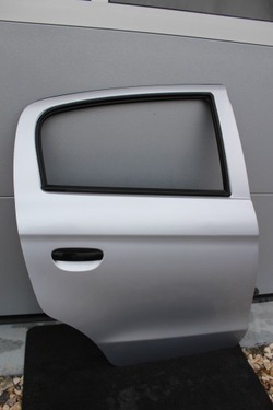 Mitsubishi space star ii a66 двері праві зад eu фото №1