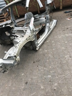 Opel insignia поріг з лонжерон лівий фото №1