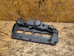 Крышка клапанов a 2.0 tdi audi cag 03l103469a фото №1