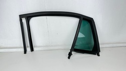 Opel insignia b 2 ii універсал 2017 - скло двері зад лівий прокладка 39144554 фото №1