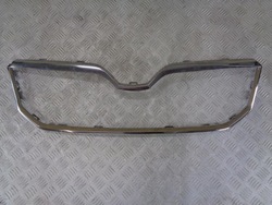 Рамка хром решётка решётка перед skoda yeti 5l рестайлинг 2013- 5l0853761 фото №1