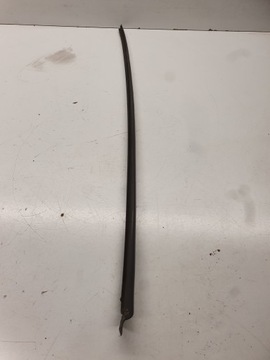 Планка стёкла лобовой audi a3 8p левая 8p0854327b фото №1