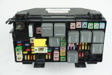 Модуль коробка предохранителей dodge journey 04692290ac фото №1