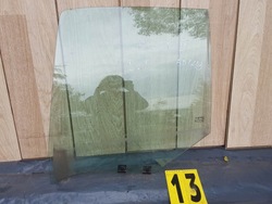 Стекло боковая левая задняя левый зад renault clio ii 5d hb фото №1