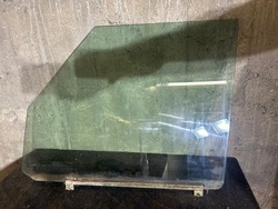 Стекло дверь левый перед land rover discovery 2 ii фото №1