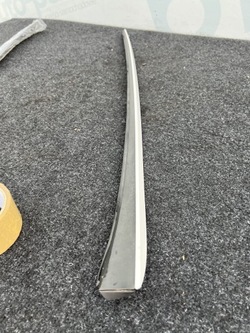 Hyundai i40 планка стёкла передний правая фото №1