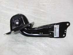 Passat b8 рычаг зад левый рестайлинг нижний 3q0501051 фото №1