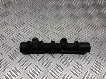 Планка вприскувальний toyota avensis t25 2.0 d4d фото №1