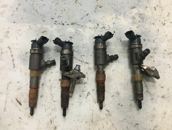 Форсунка форсунки 1.6 ehdi citroen peugeot 0445110566 фото №1