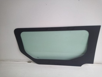 Стекло bok боковая правая trafic vivaro 01-2014r фото №1