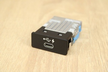 Оригинальные гнездо вход соединитель port usb c bmw g22 g26 g20 8711939 26km! фото №1