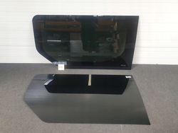 Стекло левая средняя кузовная trafic vivaro primastar фото №1