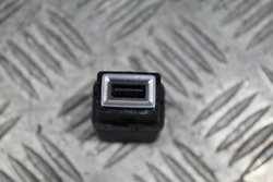 Гнездо ucb типа c peugeot 208 ii 2 98217039dx фото №1