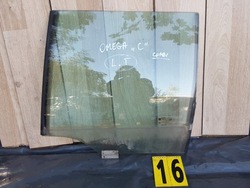 Opel omega c универсал combi стекло боковая дверь зад левая фото №1