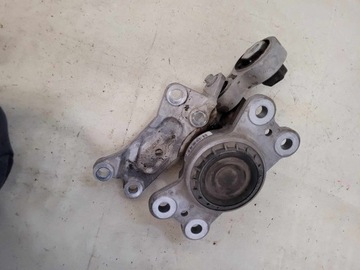 Лапи подушка коробки 3.5 b v6 ford edge mk2 2016- фото №1