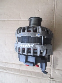 Sandero ii stepway 0.9 tce генератор 231008593r фото №1