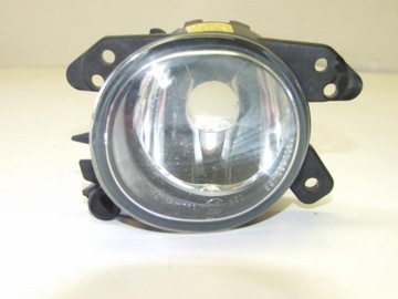 Галоген лівий перед злегка пошкоджений. mercedes c клас фото №1