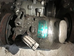 Opel компрессор кондиционера 09132925 фото №1