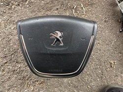 Подушка подушка безпеки водія peugeot 508 10-18 r. 96863325ze фото №1