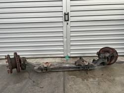 Вісь ступиця передня mercedes actros mp4 a9603312701 18r фото №1