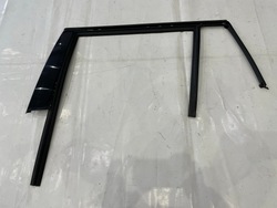 Volvo v60 ii 18-23 рамка прокладка дверь левый зад фото №1