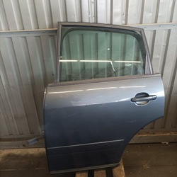 Audi a2 дверь левая зад задние фото №1