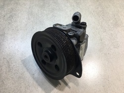 Насос підсилювача discovery iii 2.7 td qvb500620 фото №1