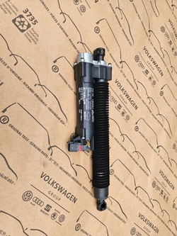 Audi a8 d5 амортизатор двигун електричний задньої кришки 4n0827851c фото №1