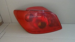 Peugeot 307 лампа лівий зад hb фото №1