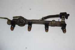 Honda civic vii 1.6b планка инжекторов фото №1