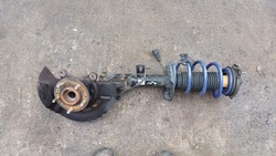 Hyundai tucson iii 1.6 t-gdi поворотный кулак левая передняя амортизатор фото №1