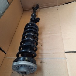 Bmw f07 5 gt 3.0d амортизатор лівий перед kyb фото №1