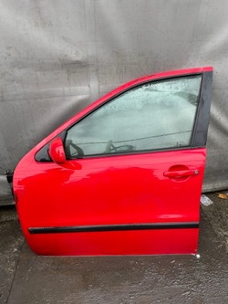 Seat leon i 1m двері передні ліві лівий перед фото №1