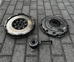 Зчеплення колесо двомасовий комплект. man tge vw crafter ii 2.0tdi 04l141015p фото №1