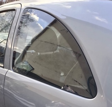 Opel corsa c 3d скло кузовна лівий зад фото №1