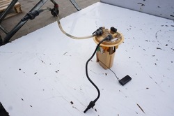 Насос поплавок peugeot 307 cc 2.0 hdi фото №1